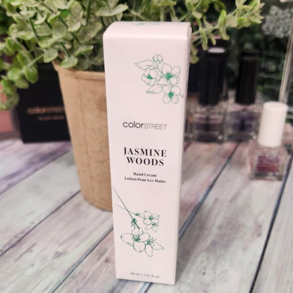 Color Street Other - Color Street hand lotion - Jasmine